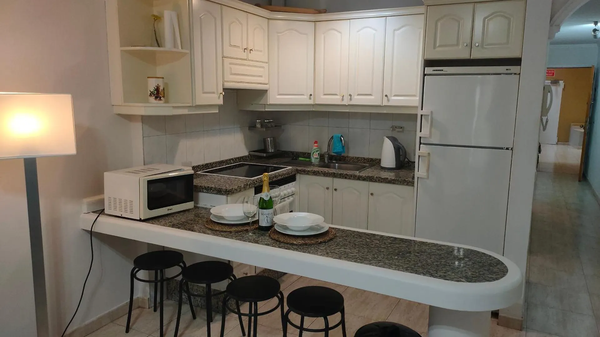 Centric Beach Front Appartment Arona  Spain